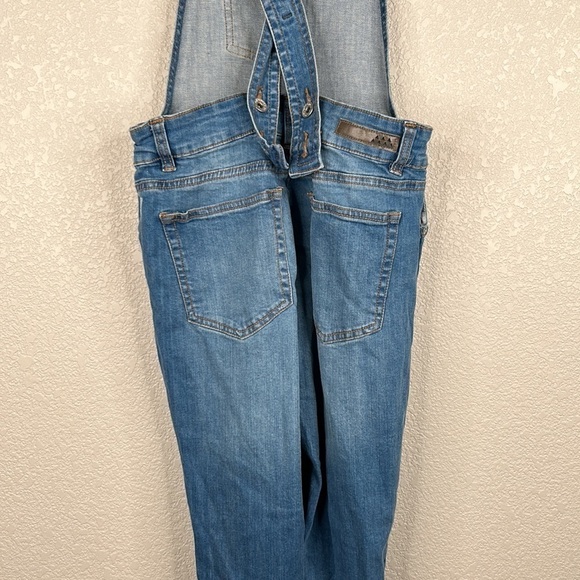 Dollhouse Denim 90's Y2K Distressed Cropped Overall Jeans Size 8/9 - Picture 6 of 9